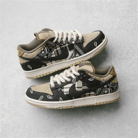 nike sb dunk low travis replica|travis scott dunks price.